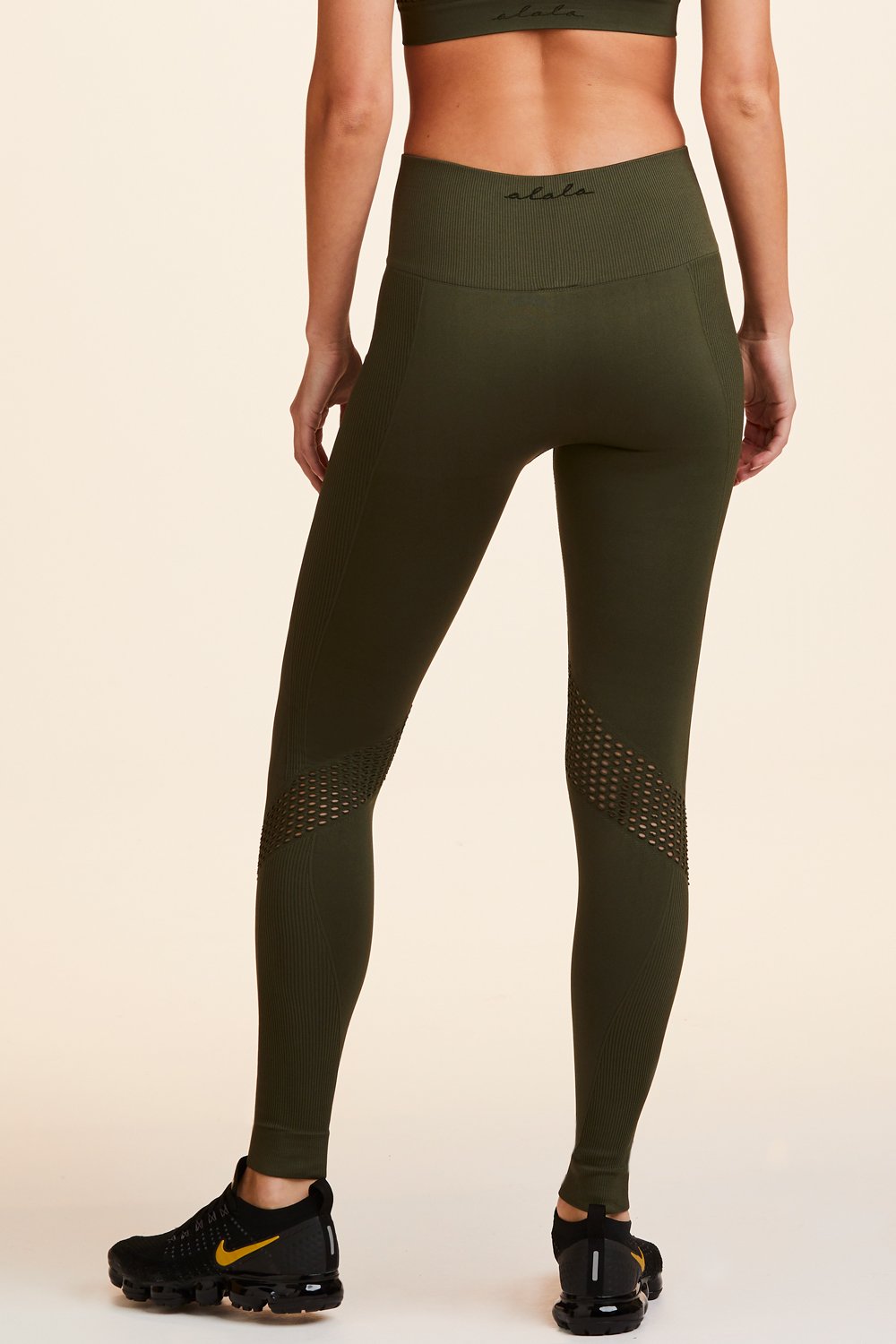 Seamless Tight